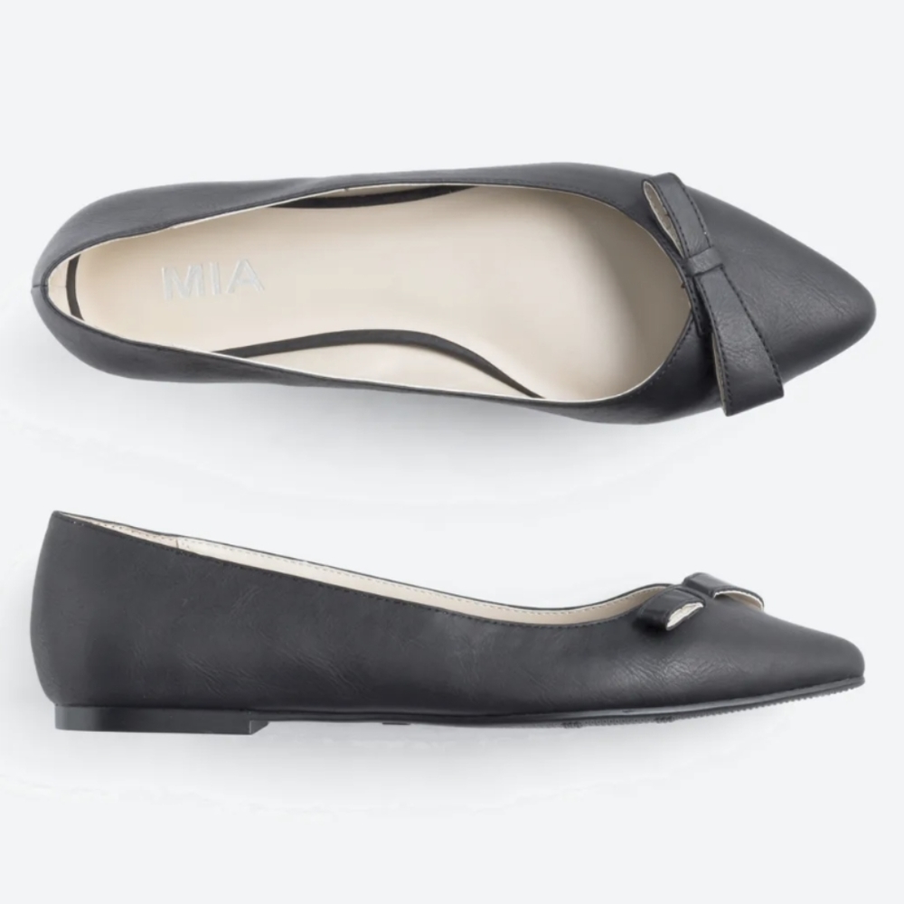 MIA Black Pointed Toe Bow Flats